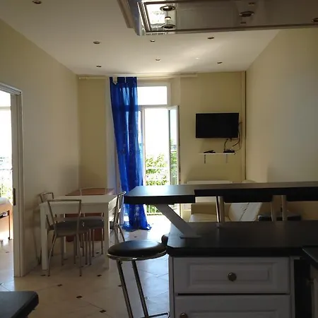 Easy Vacances Валлорис